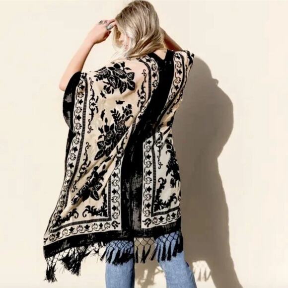 Free People Nightbird Kimono in Black Combo One Size - Picture 2 of 8